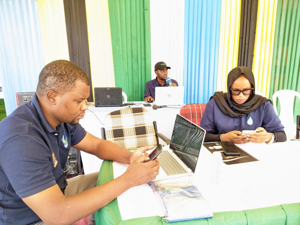 SUWASA YATOA ELIMU YA MAJISAFI  NA USAFI WA MAZINGIRA  KWA WANANCHI WA MANISPAA YA SINGIDA.