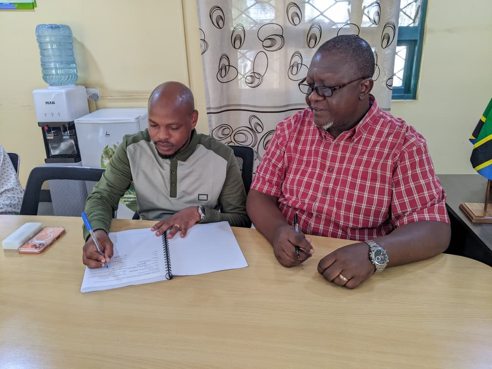 <p>SUWASA YASAINI MKATABA WA UJENZI NA KAMPUNI YA HOKKAIDO INTERNATIONAL&nbsp; CONTRACTORS COMPANY LIMITED</p>